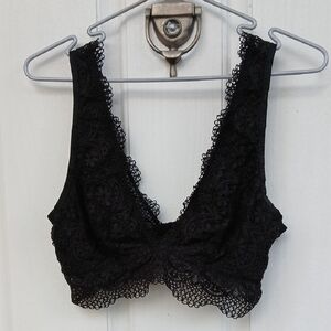 VICTORIAS SECRET Lace Bra SZ L